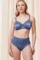 Triumph - Ladyform Soft Minimizer Bra D-H cup