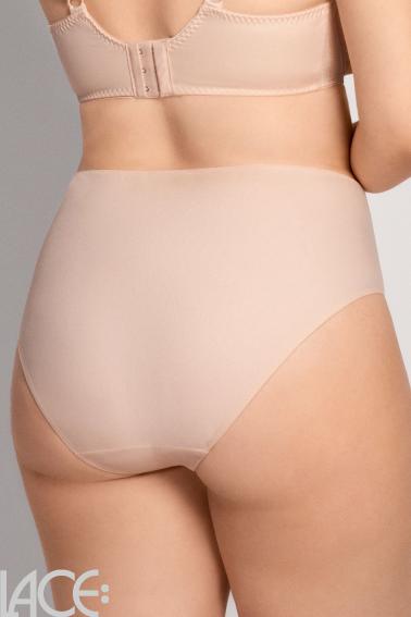 Ulla - Liv Brief