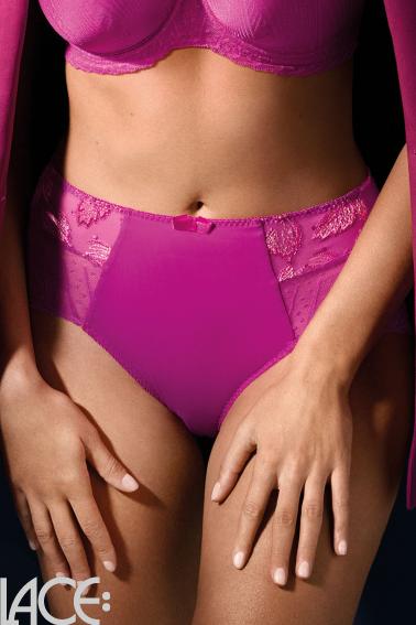 Empreinte - Amour Full brief