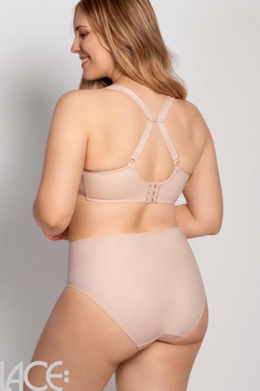 Ulla - Liv Brief