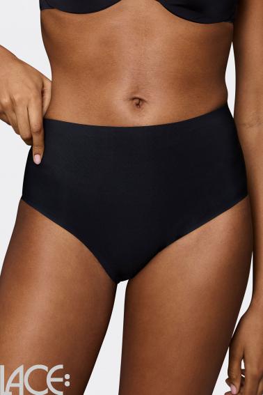 Triumph - Body Make-up Illusion Curve Full brief