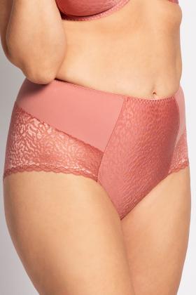 Ulla - Lynn Full brief