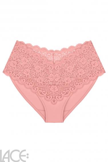 Triumph - Amourette Full brief