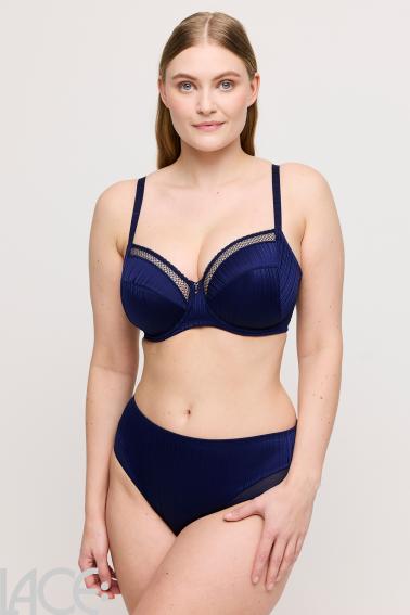 PrimaDonna Twist - Knokke Full brief